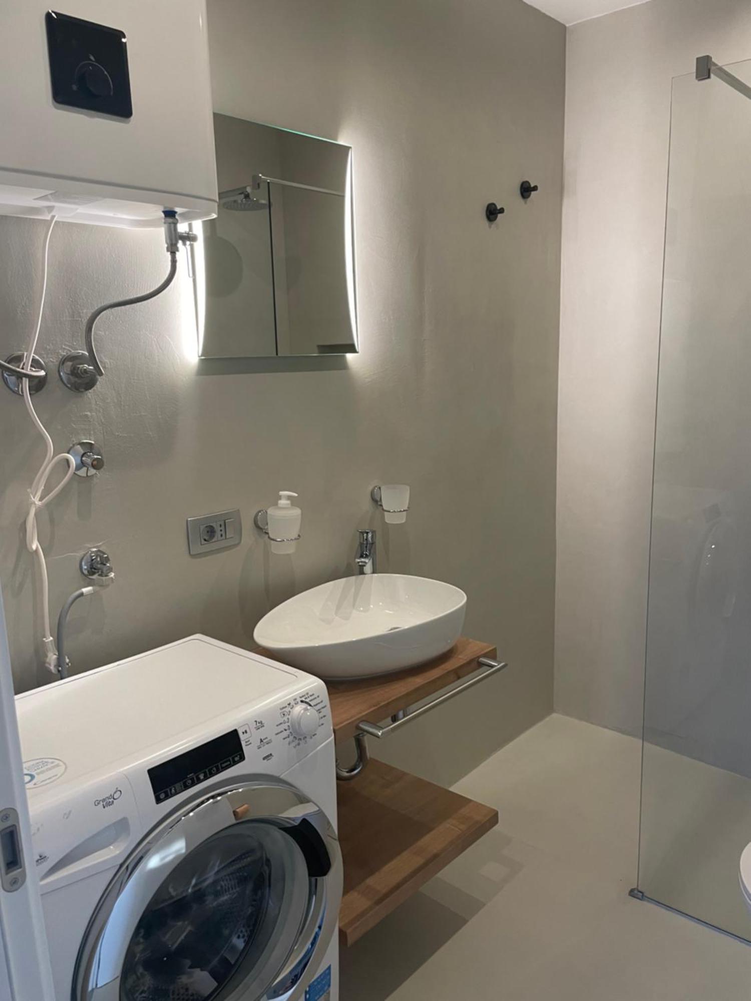 Family Village Apartment Vrh  エクステリア 写真